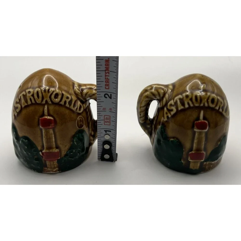 Vintage Astroworald Salt And Pepper Shakers Souvenir - Made in Japan